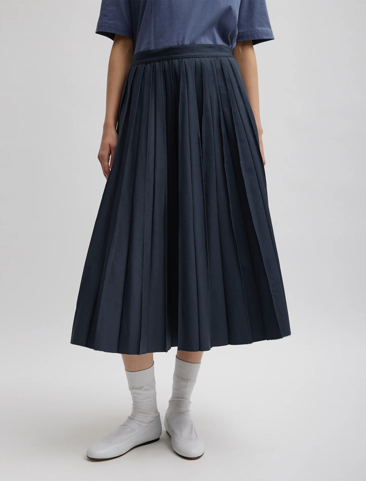 TIBI Oliver Cotton Stretch Tricotine Pintucked Skirt In Slate Blue