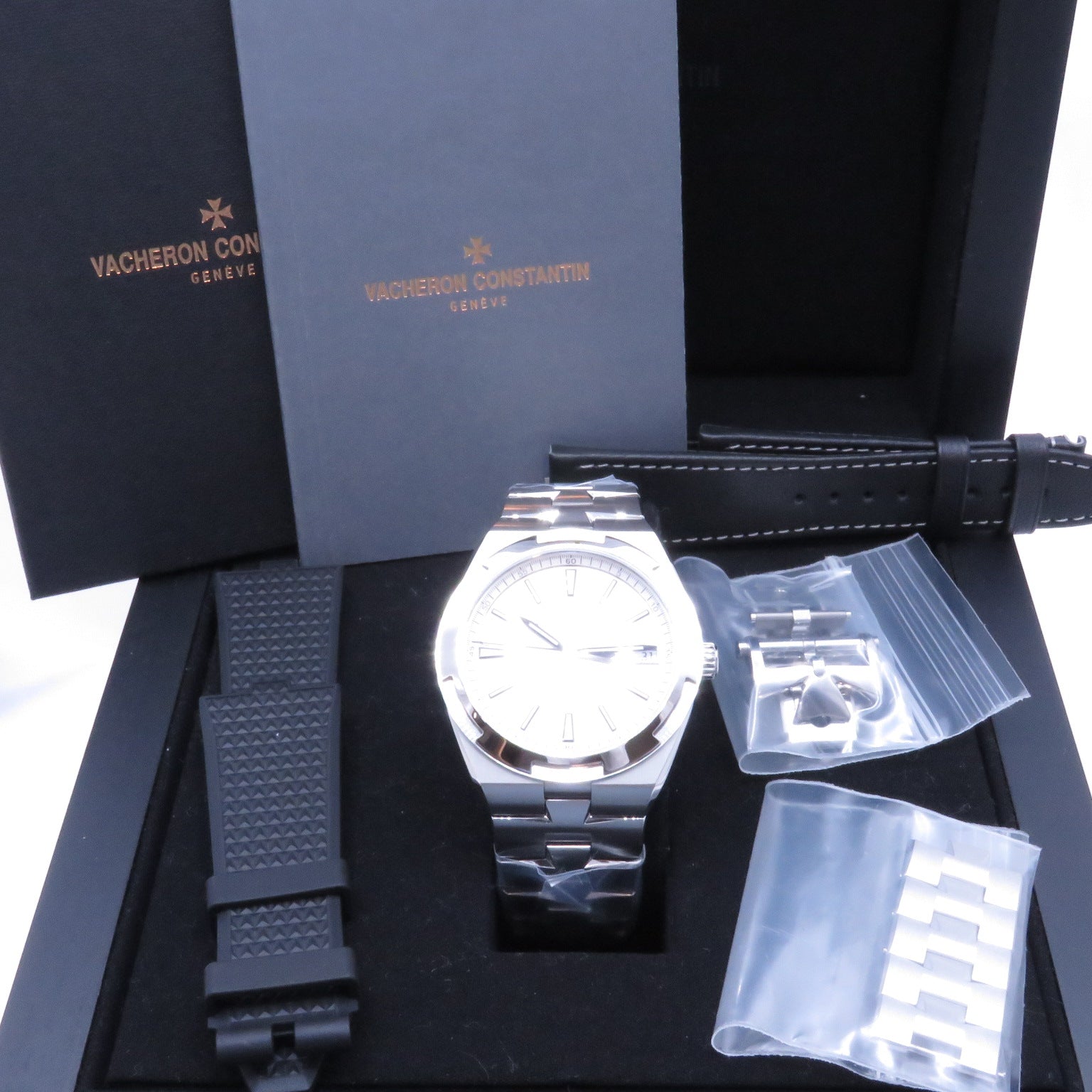 VACHERON CONSTANTIN OVERSEAS 41  4520V