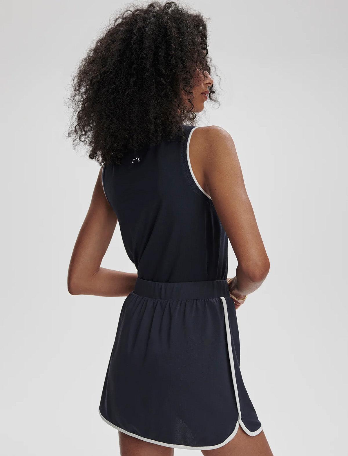 VARLEY Archer Mid-Rise Skort 13.5" in Blue Nights
