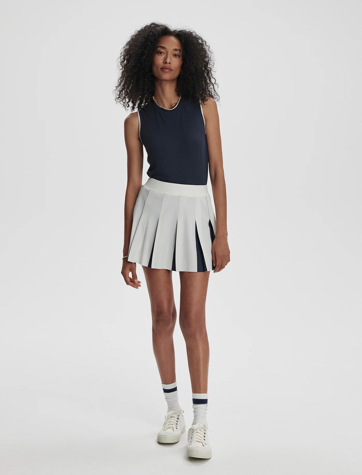 VARLEY Bronte 2-in-1 Skirt 15.5" in White/Blue Nights