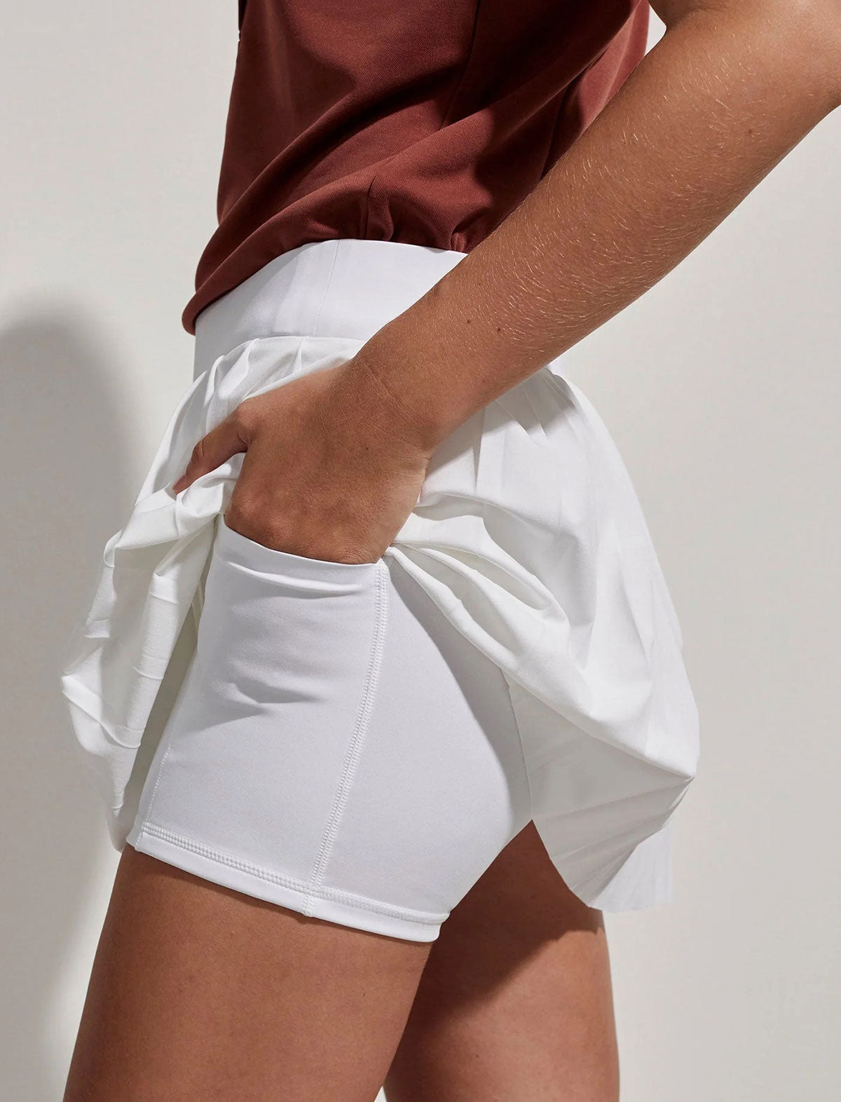 VARLEY Kalmia Mid-Rise Skort in White