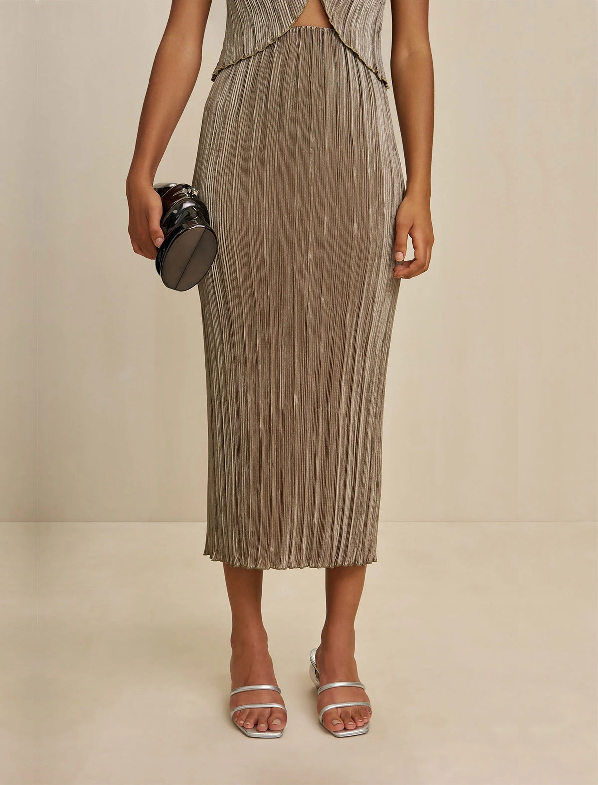 CULT GAIA Kylii Pleated Midi Skirt In Tea