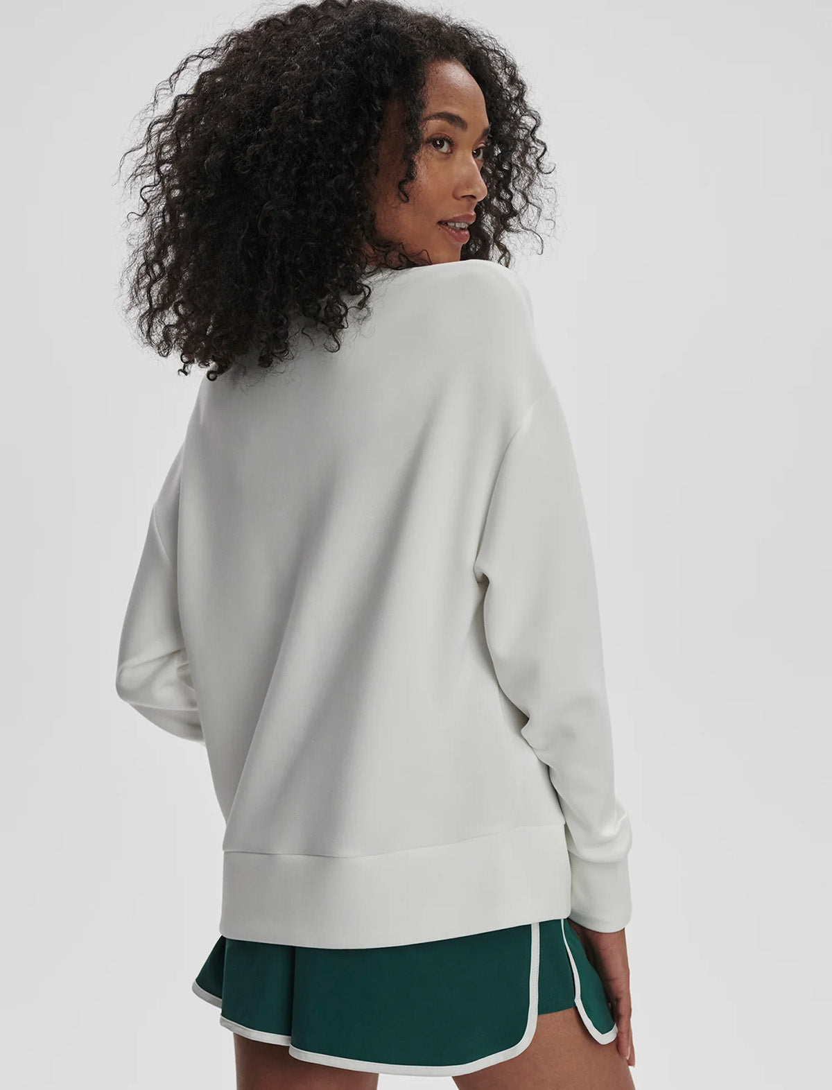 VARLEY Rasco Namesake Sweat in White/Forest