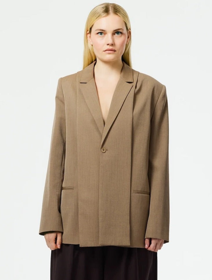 TIBI Refined Wool Tricotine Suiting Blazer in Tan