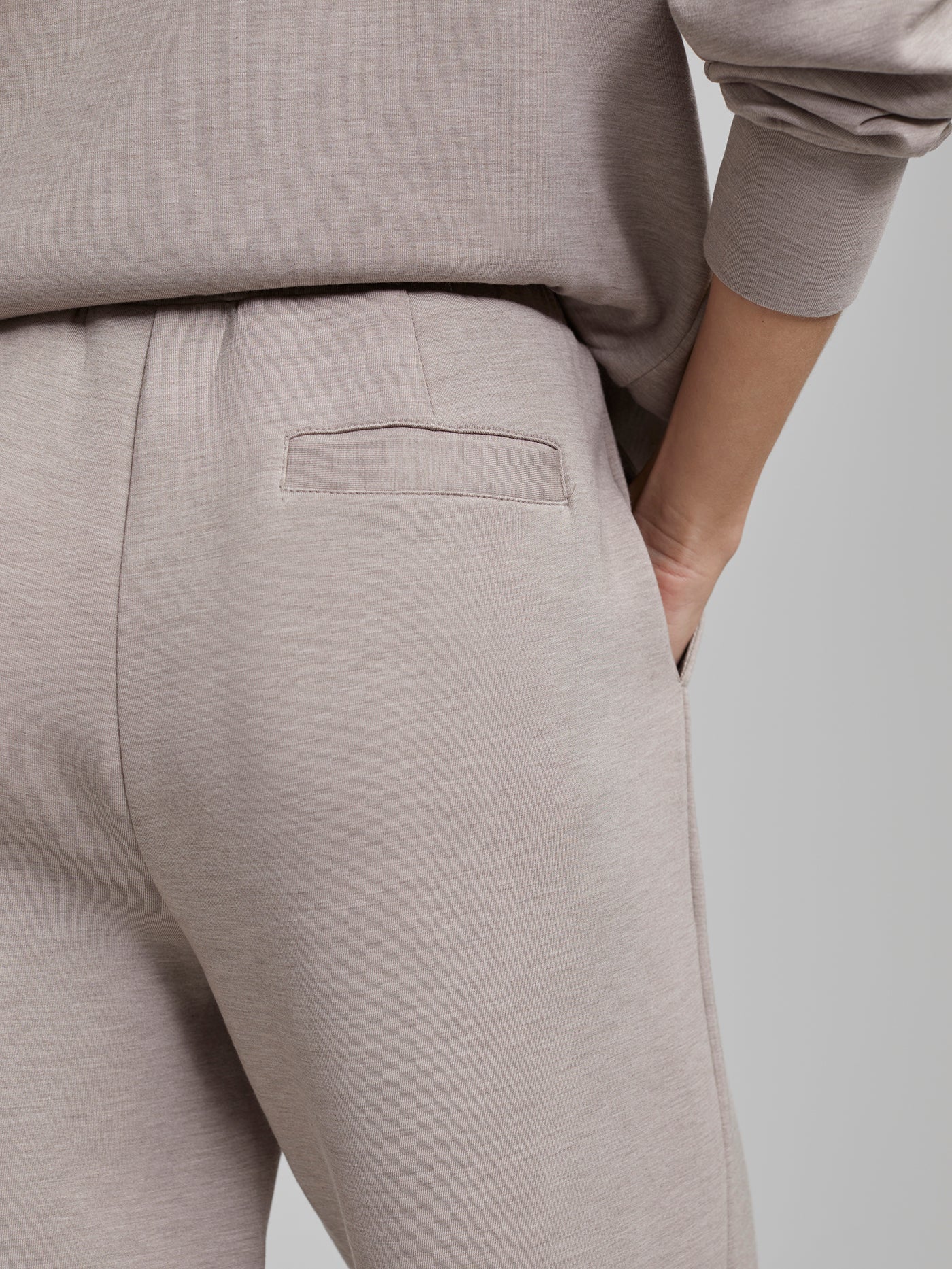 VARLEY DoubleSoft™️ The Relaxed Pant 25" In Taupe Marl