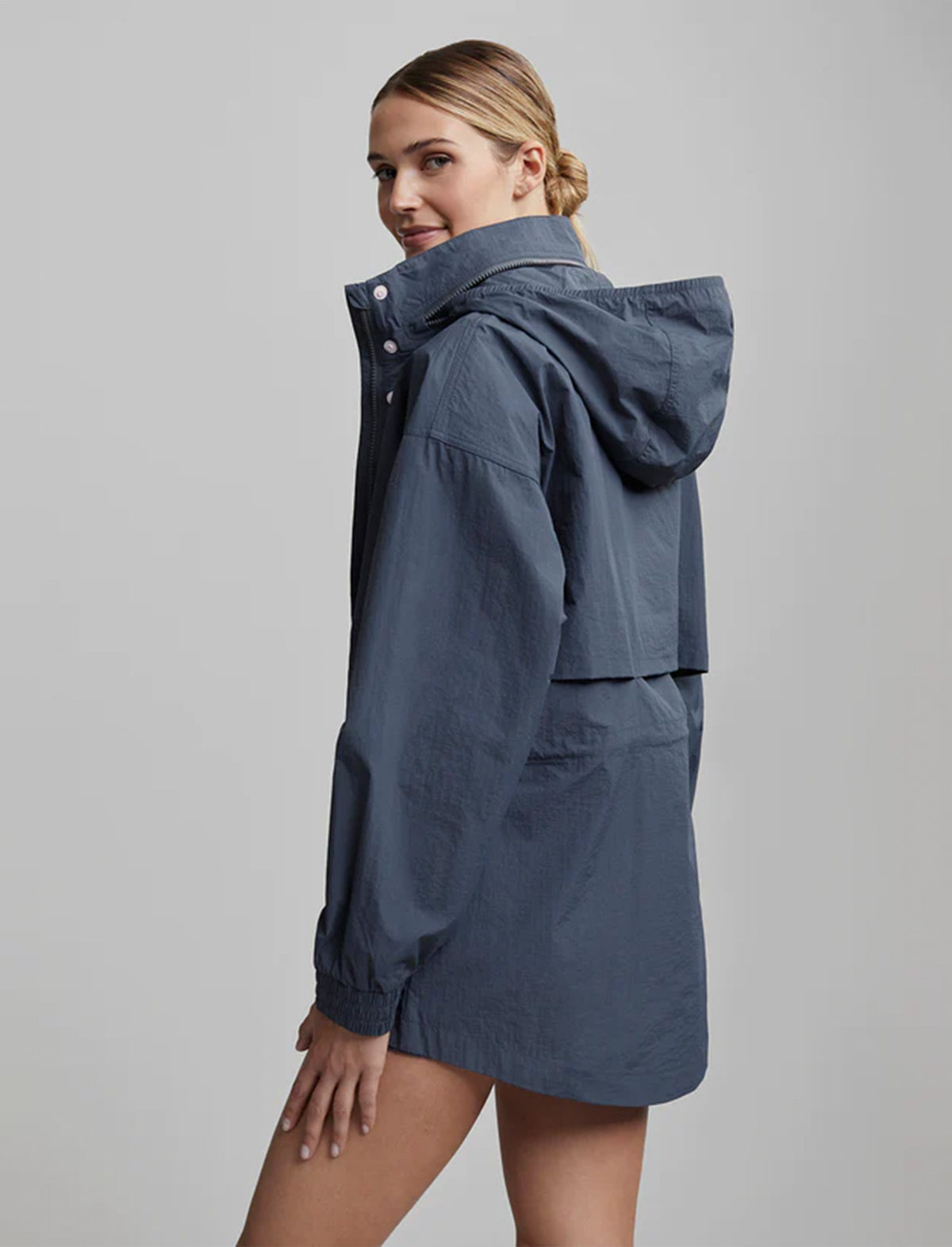 VARLEY Nellie Relaxed Fit Windbreaker In Blue Turbulence