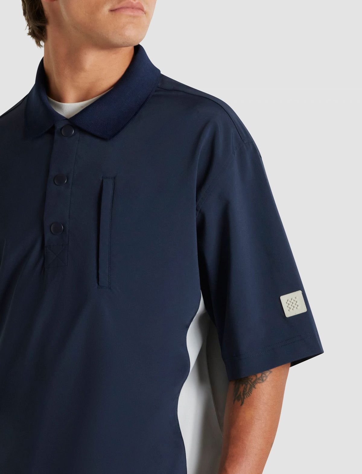 MANORS GOLF Shooter Shirt in Navy