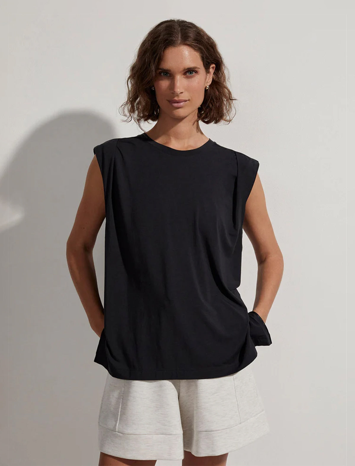 VARLEY Calgary Boxy Tank in Black