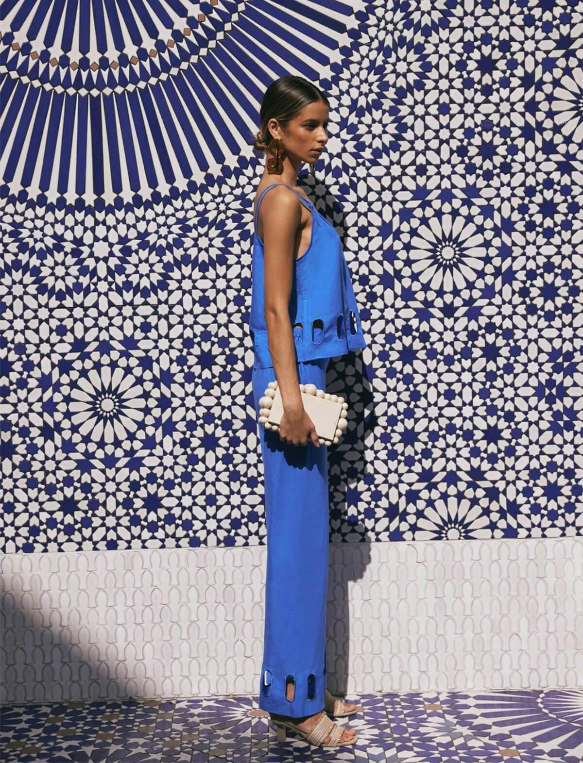 CULT GAIA Rayne Linen-Tencel Top In Sapphire | CLOSET Singapore