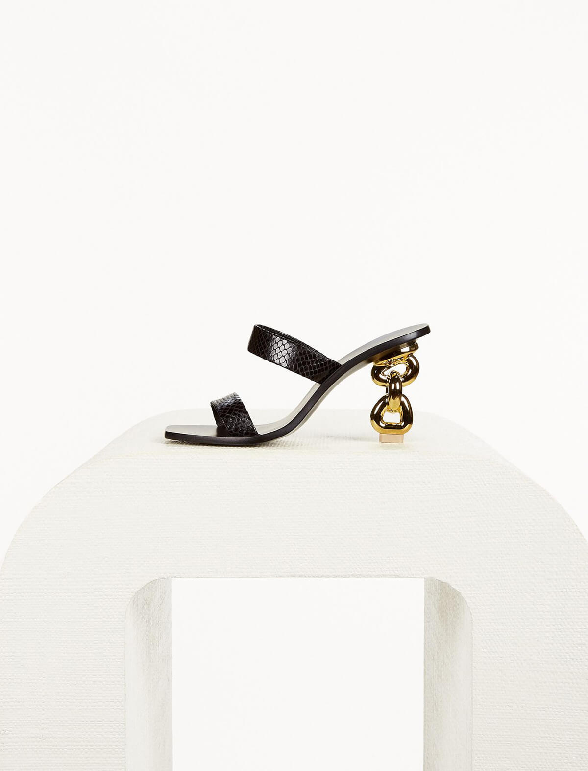 CULT GAIA Vivianne Sandals in Black