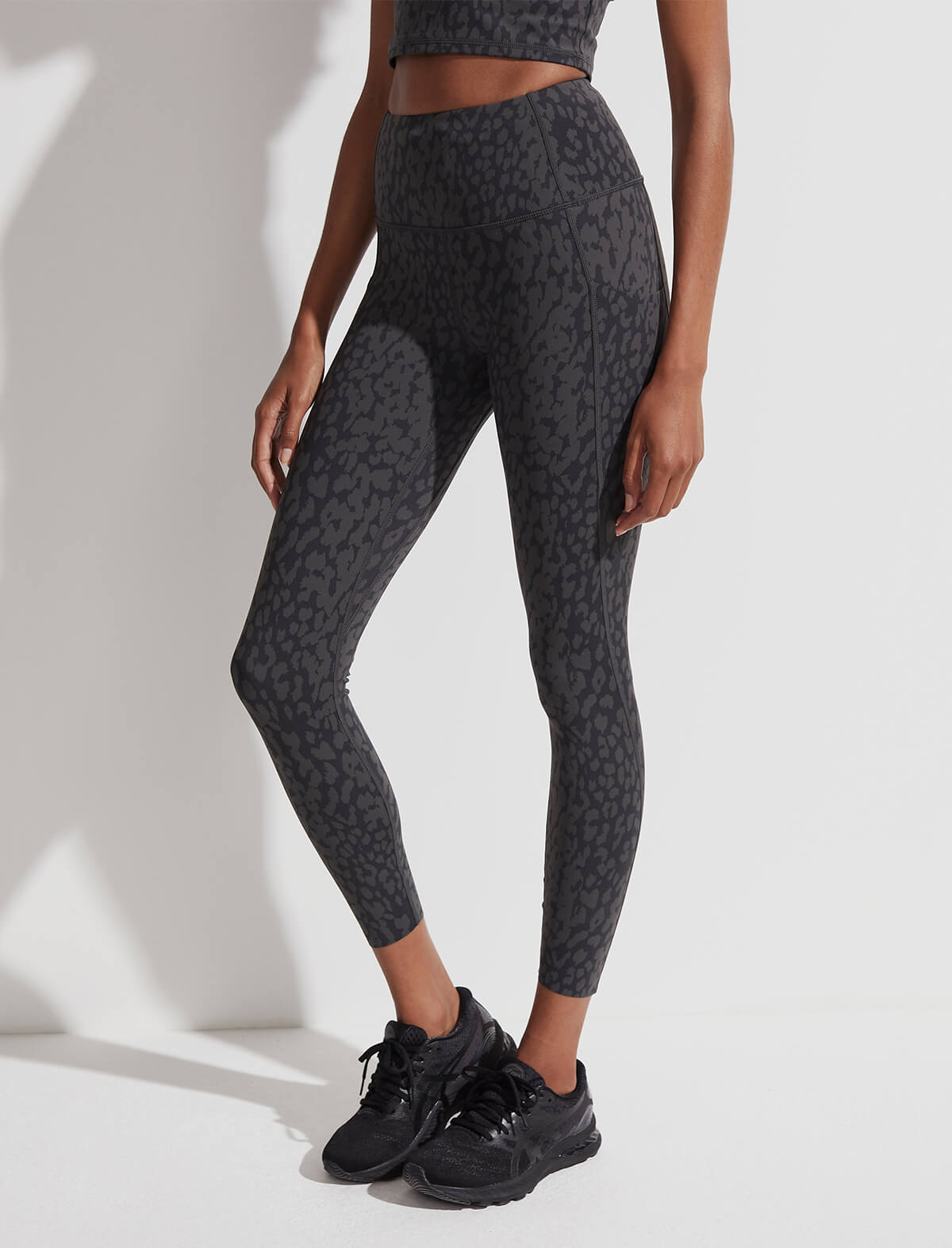 VARLEY Let's Go Running Legging in Shadow Animal