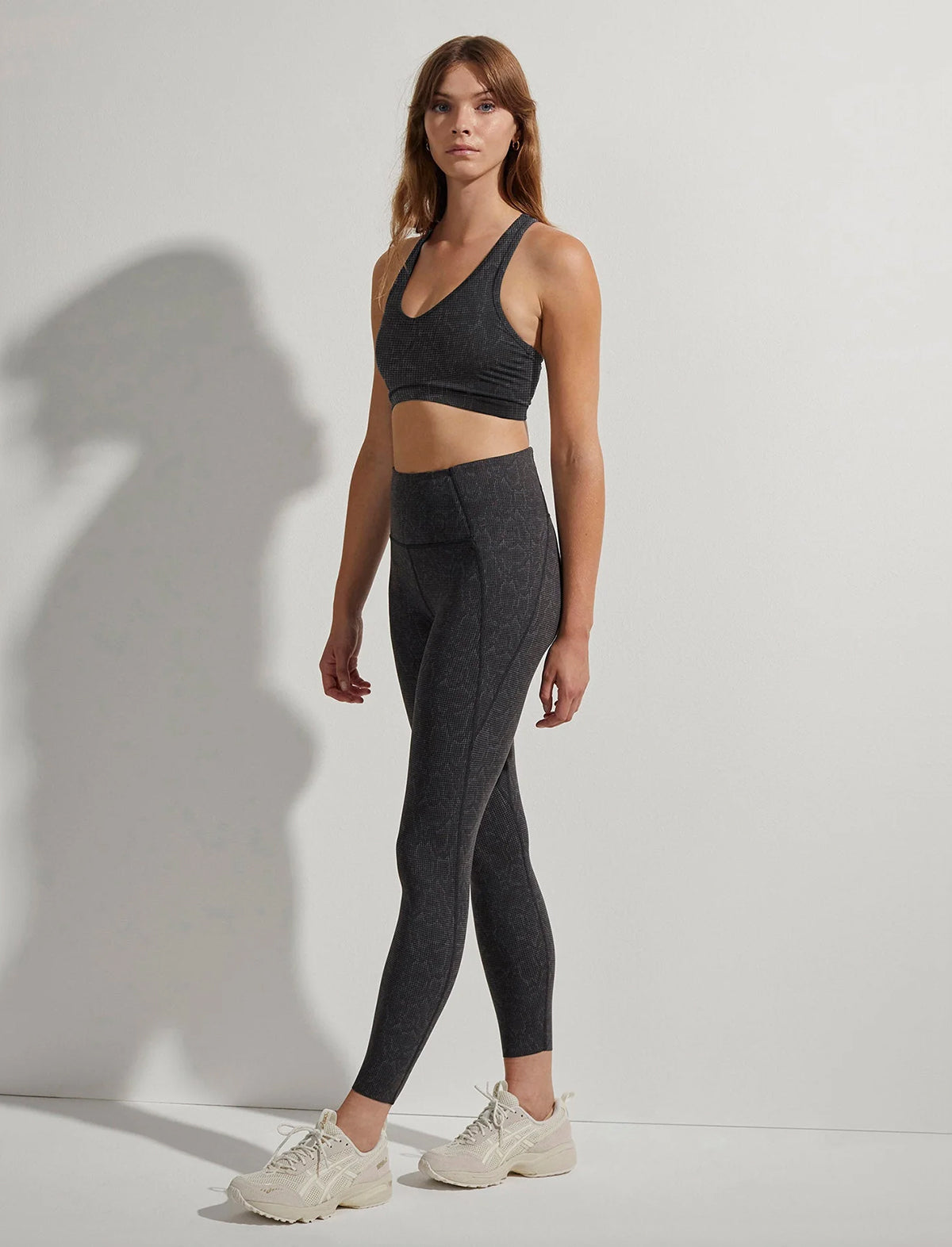 VARLEY Let's Go Night Running Legging 25 in Black Grid Snake