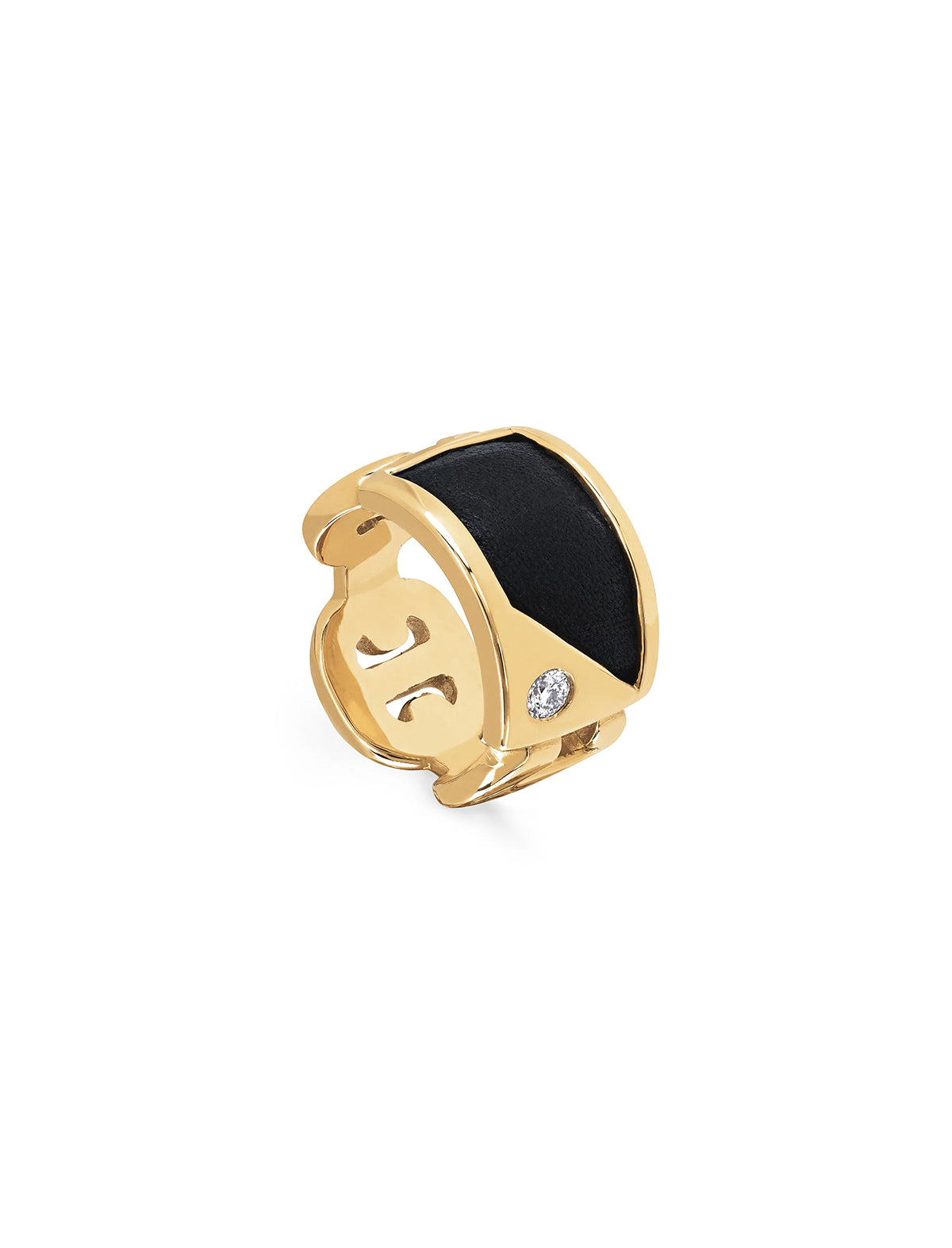HOORSENBUHS Lounge Leather Plate with Diamond Kiss Ring 18k Yellow Gold