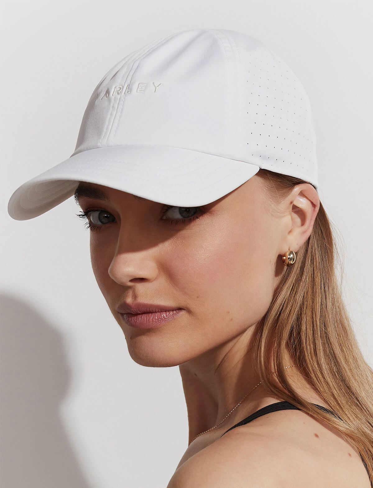 VARLEY Niles Active Cap in White