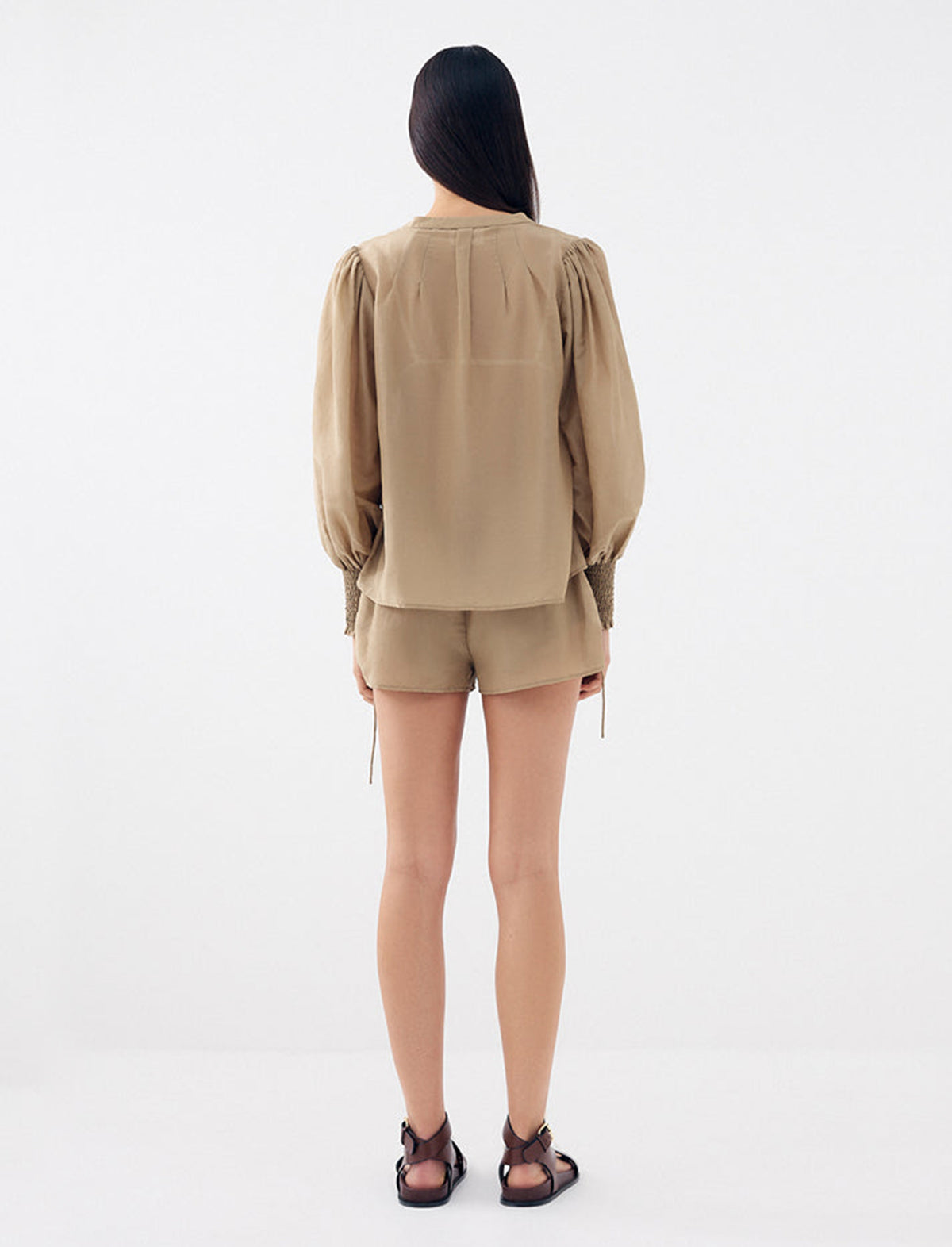 BIRD & KNOLL Noa Shorts in Taupe