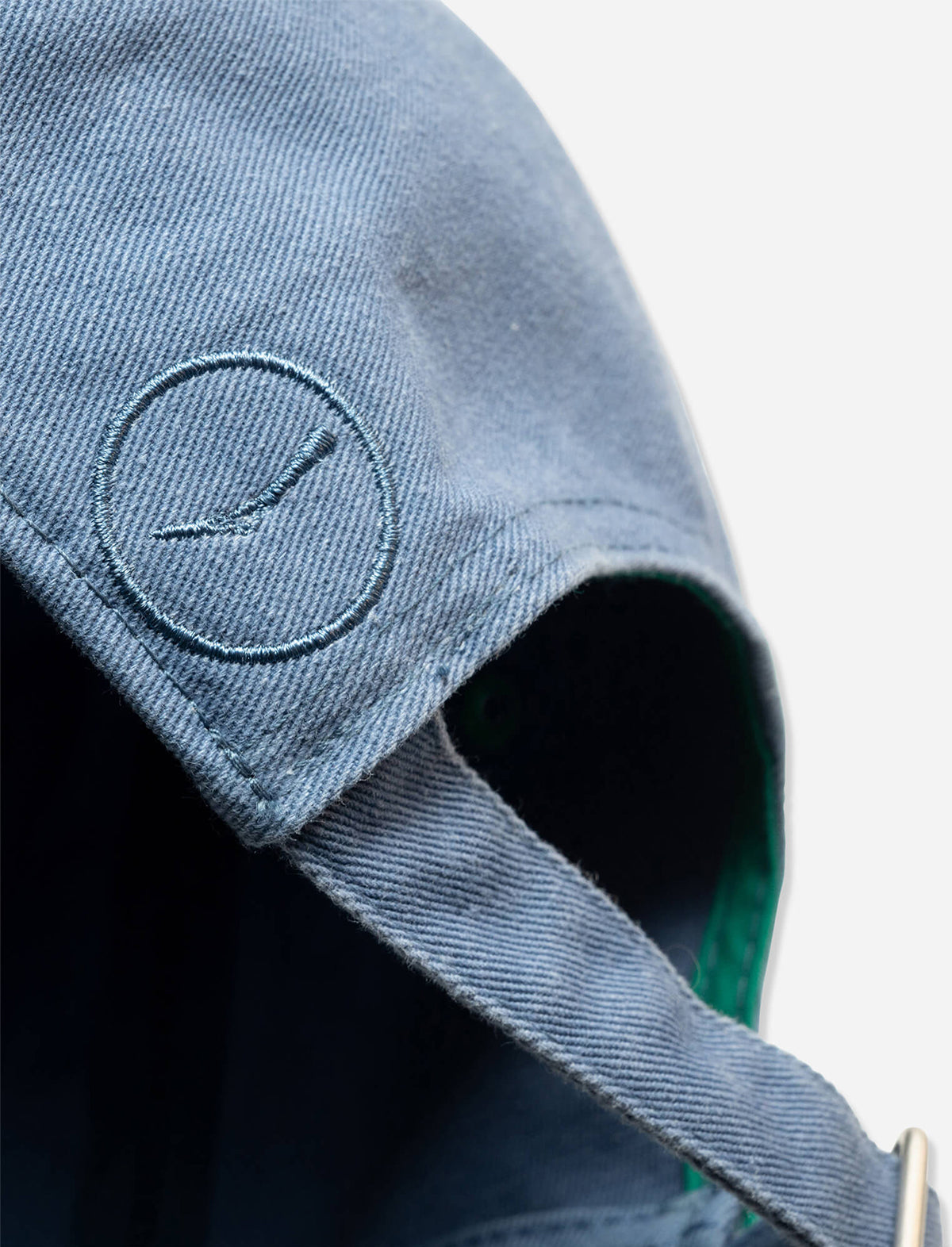 THE GOLFERS JOURNAL The Signature Cap in Light Blue