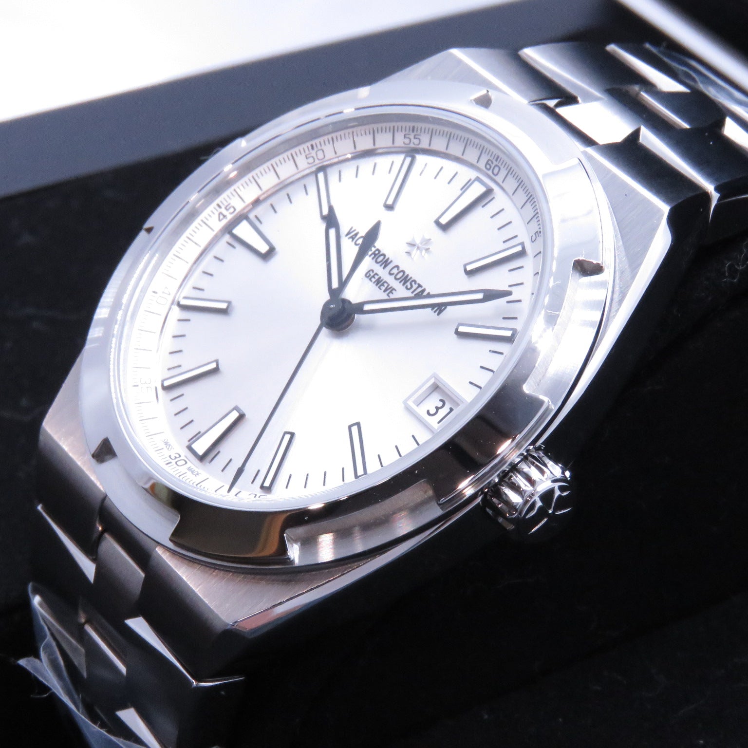 VACHERON CONSTANTIN OVERSEAS 41  4520V