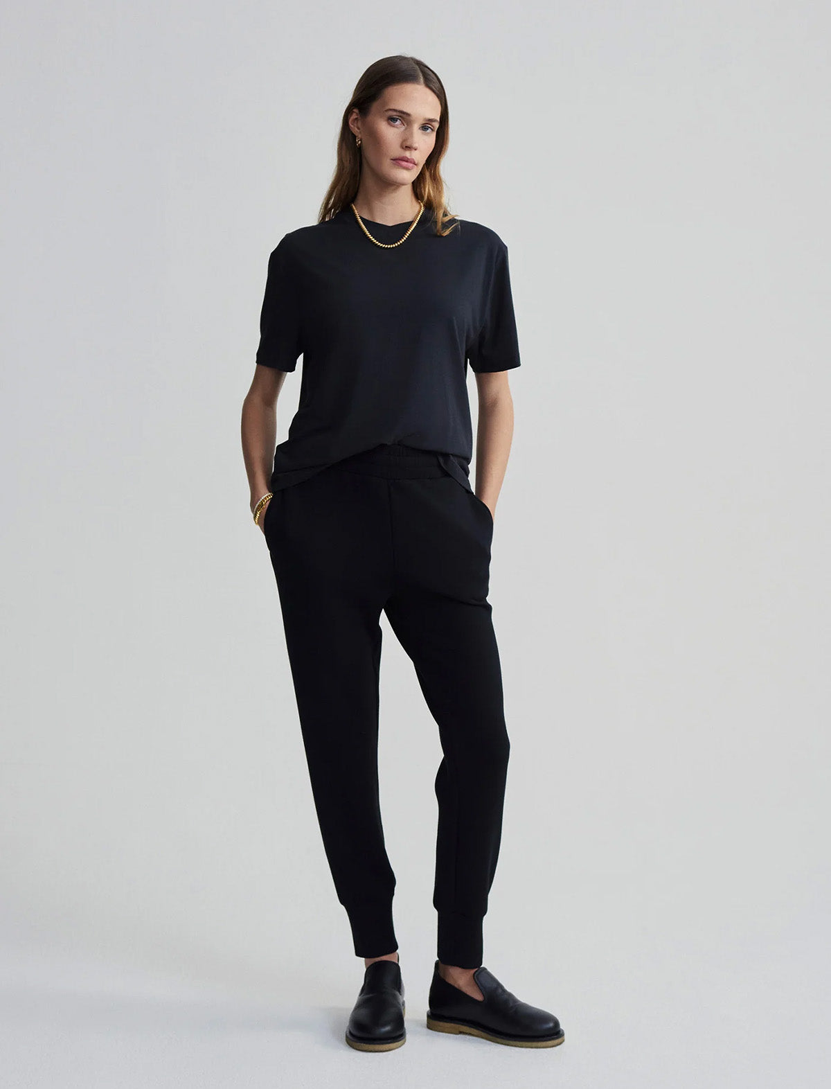 VARLEY Leighton Boyfriend Tee in Black