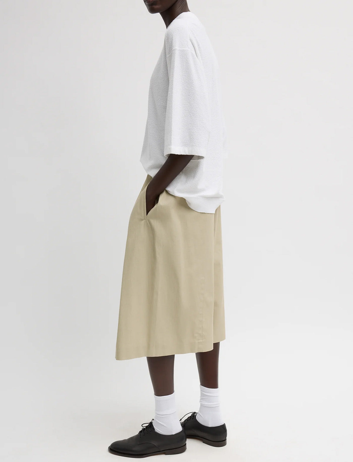 TIBI Luxe Spring Twill Tucked Pleated Wide Leg Short in Taupe