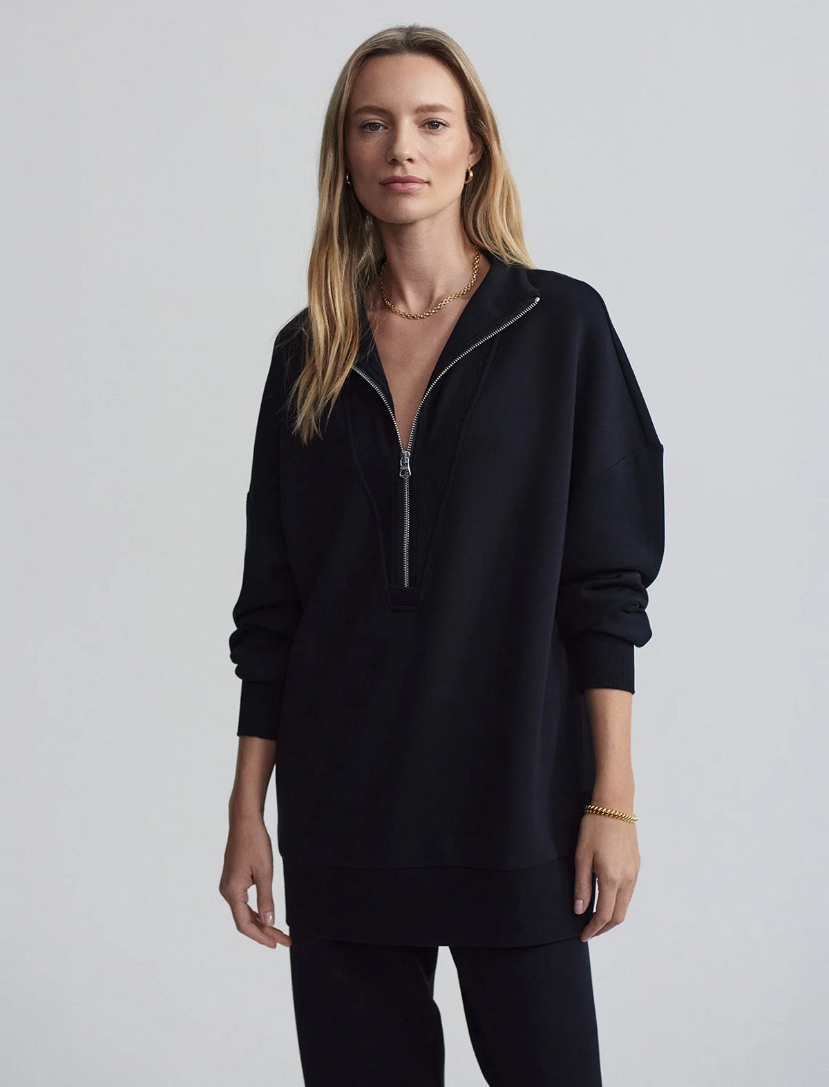 VARLEY Masie Longline Sweat in Black