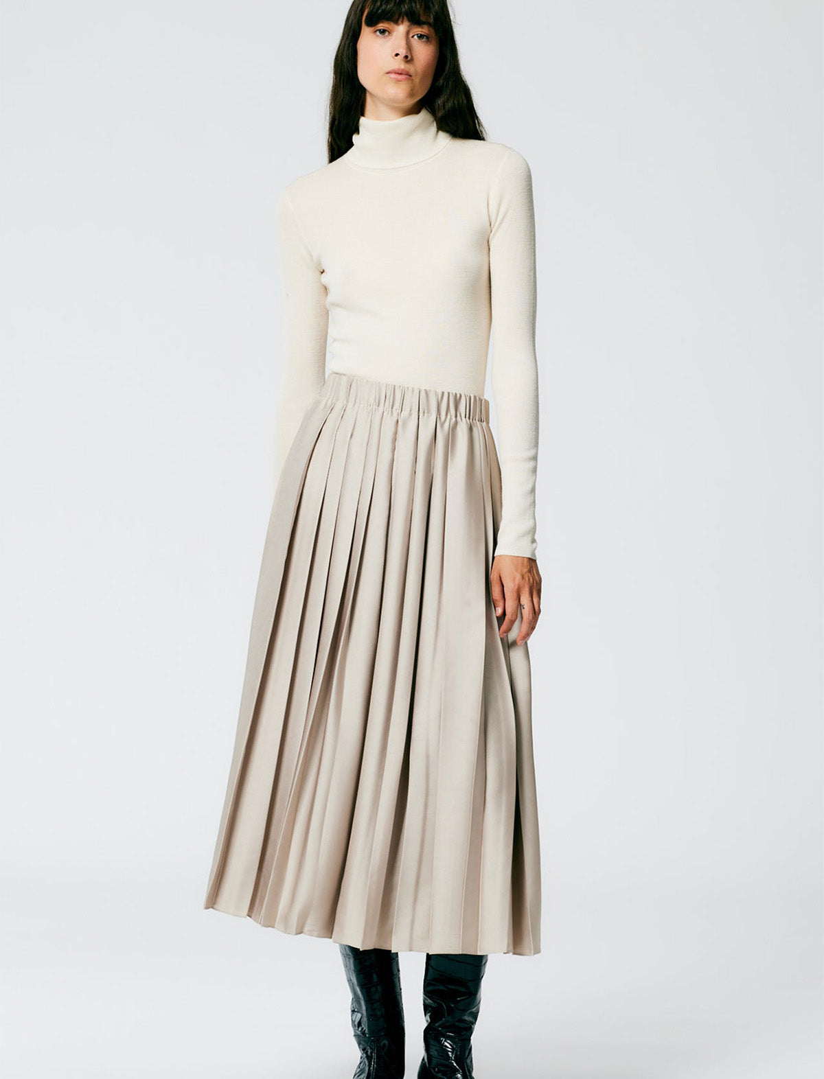 TIBI Feather Weight Pleated Pull-On Midi Skirt in Light Tan