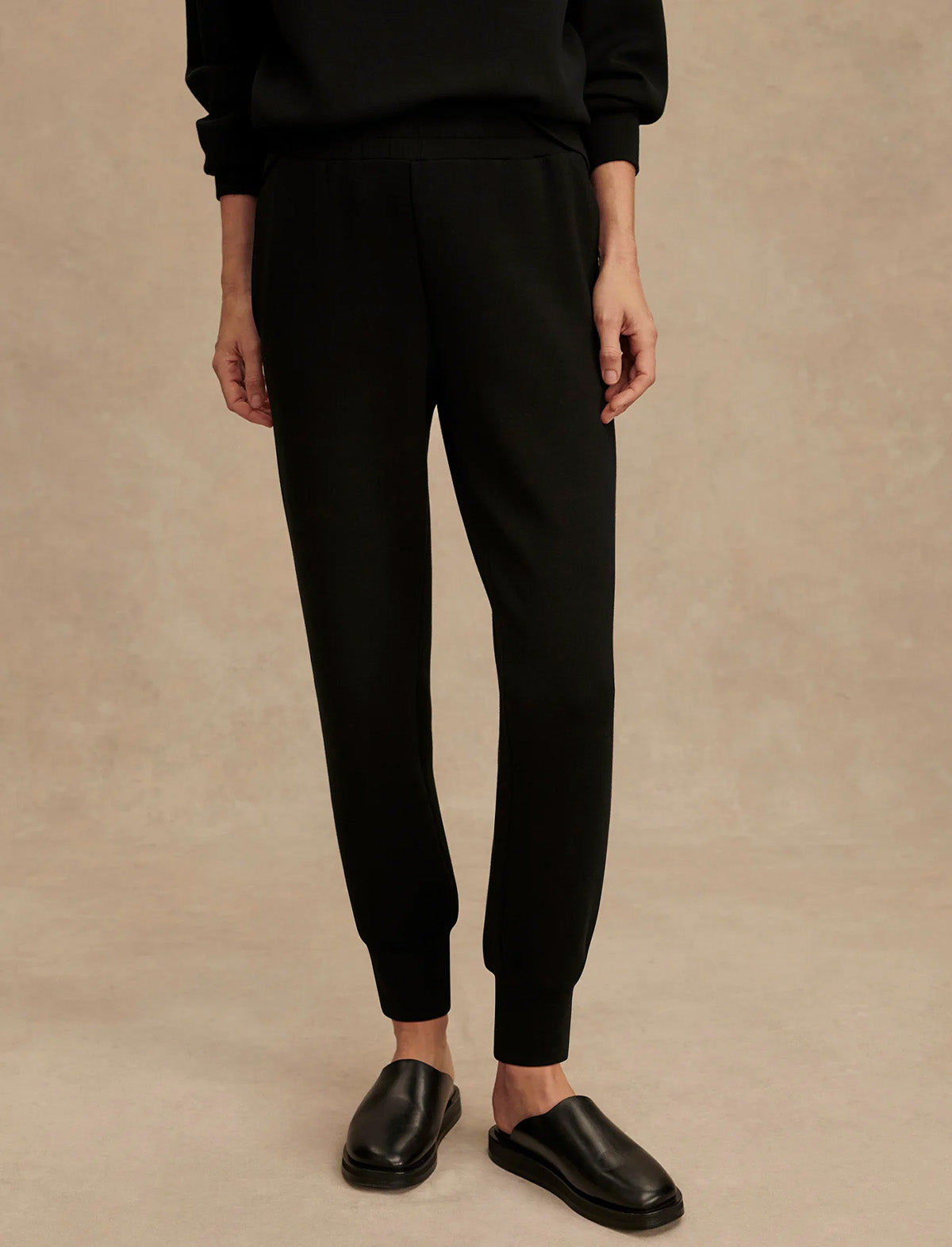 VARLEY The Slim Cuff Pant 25" in Black