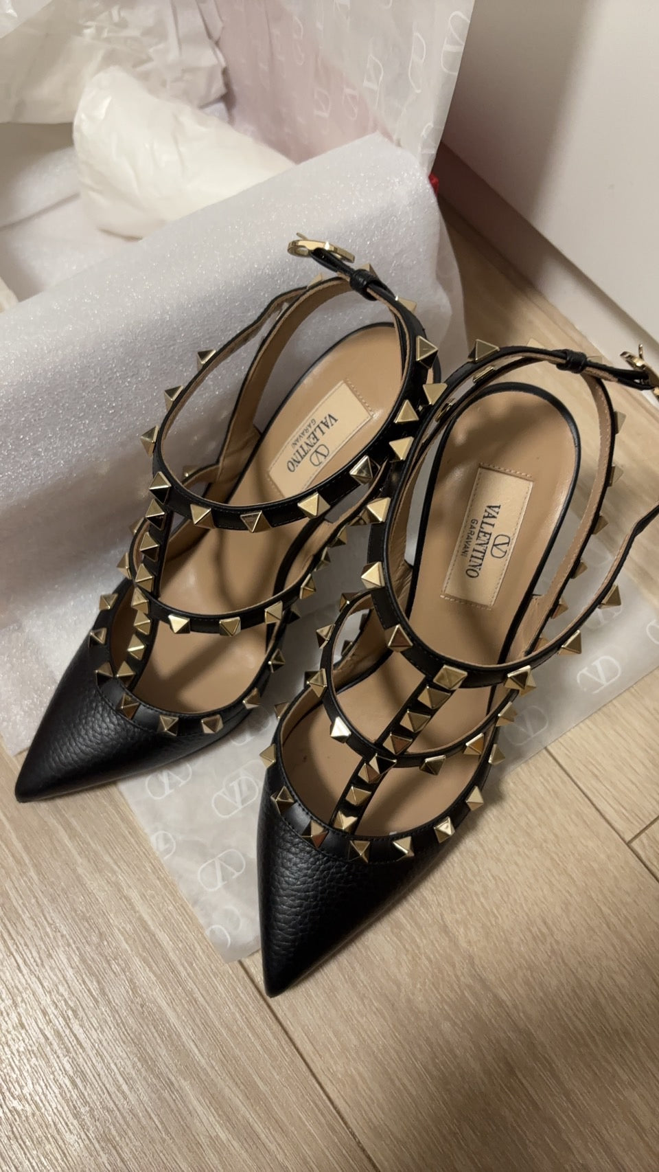 VALENTINO GARAVANI Rockstuds Leather Heels