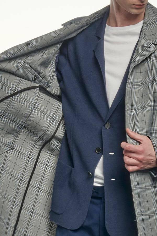 CARUSO Aida Single-breasted Wool Blazer in Navy | CLOSET Singapore