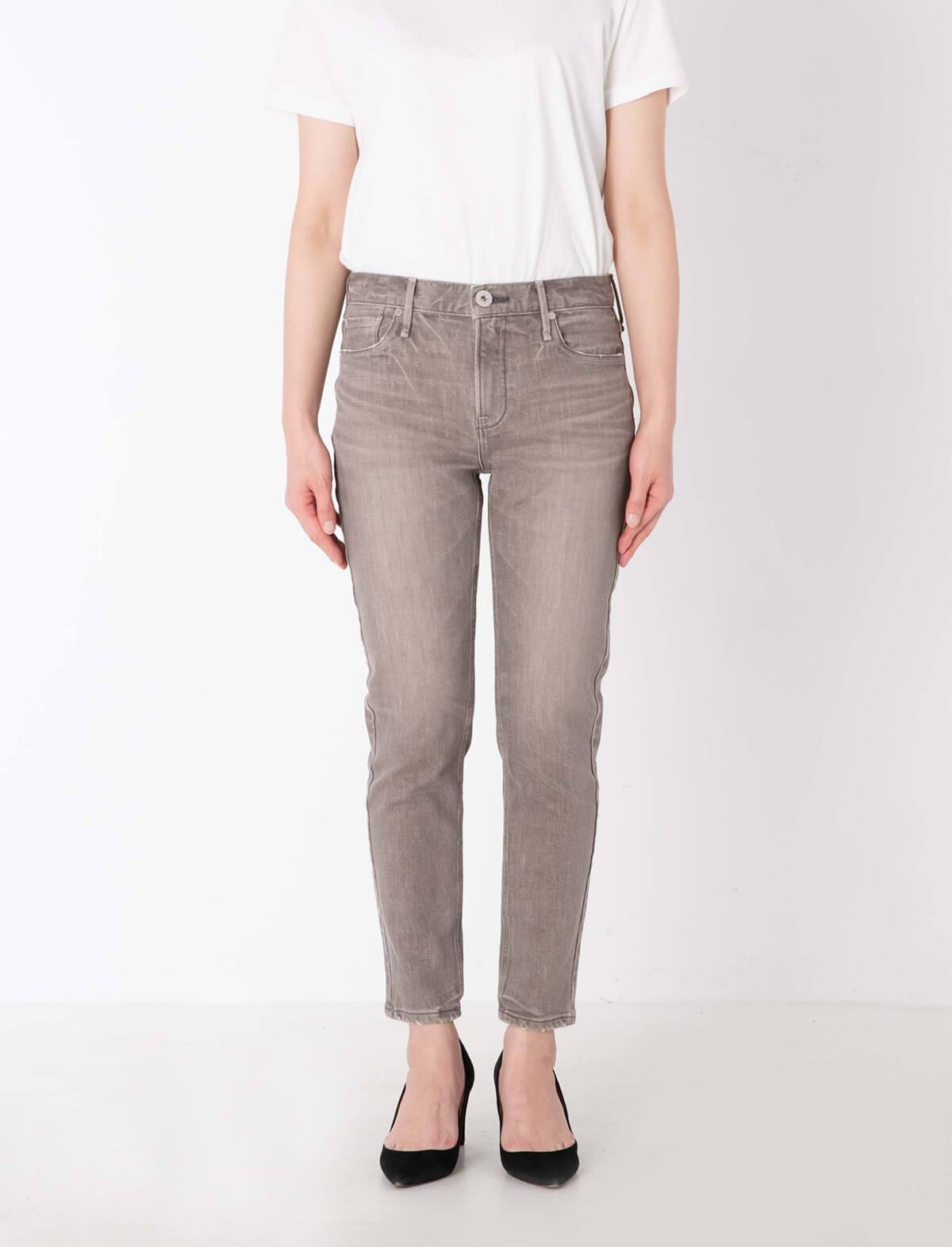 UPPER HIGHTS The Stella Midrise Girlfriend Jeans in Mink | CLOSET Singapore