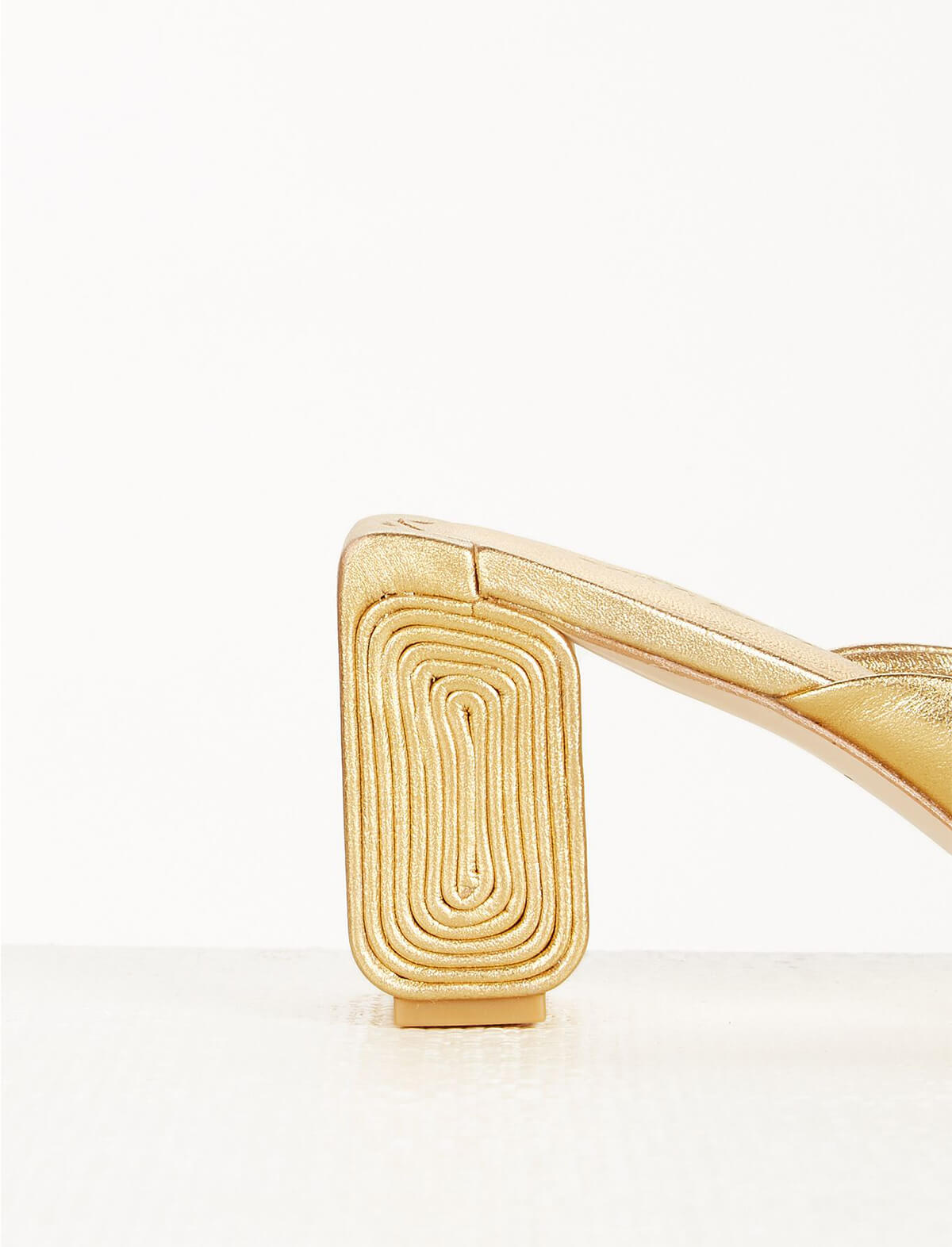 CULT GAIA Nala Sandals in Gold