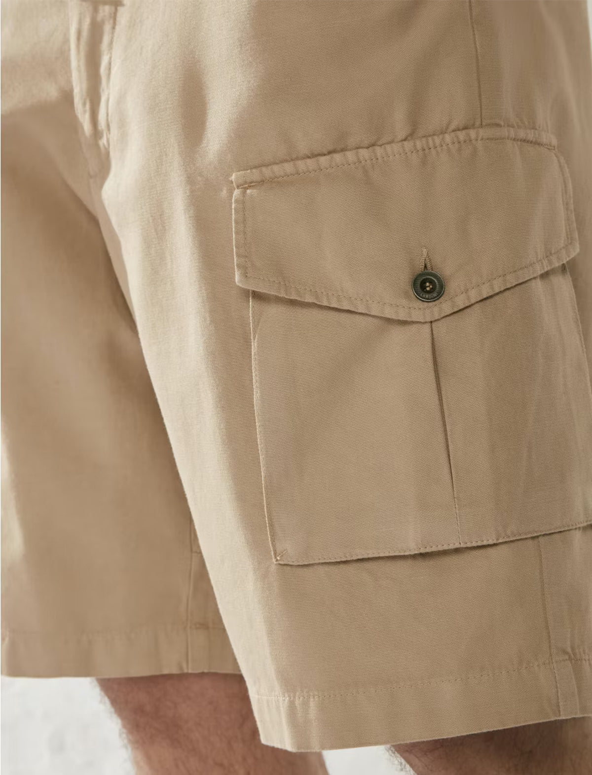 LARDINI Cargo Bermuda Shorts in Beige