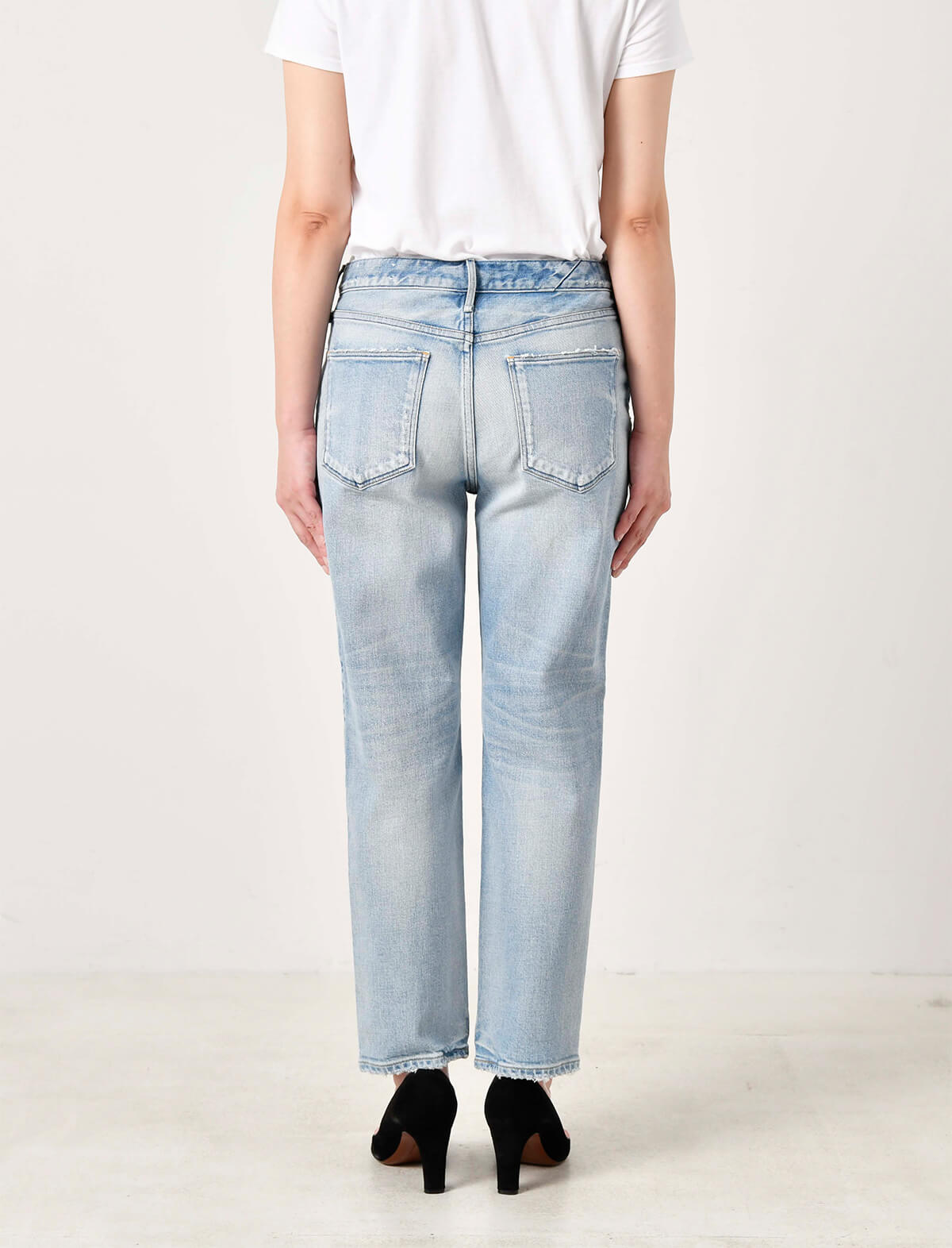 UPPER HIGHTS The Girl Midrise Tapered Jeans In Surf