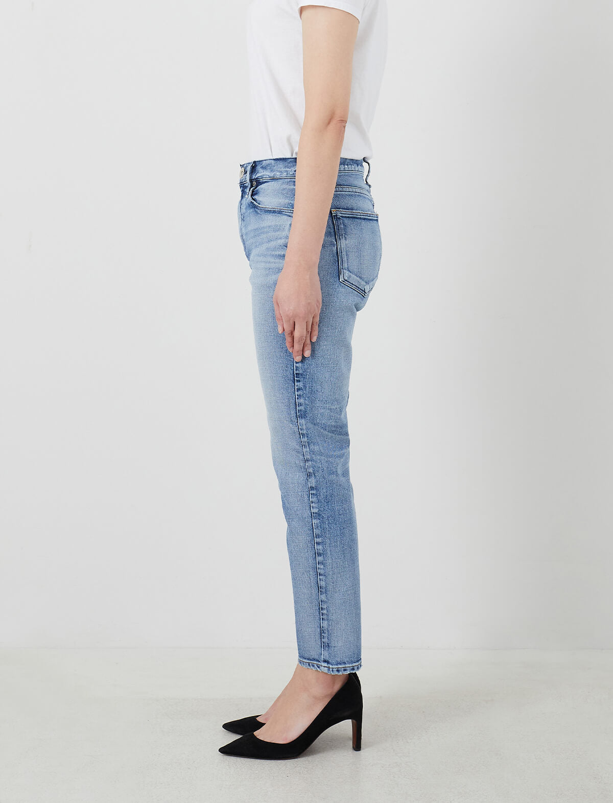 UPPER HIGHTS The Lady Midrise Slim Tapered Jeans in Sun